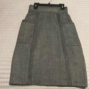 French Connection high waisted skirt size 2. Wool/ tweed in great condition